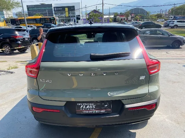 Volvo XC40 Recharge - Imagem 8