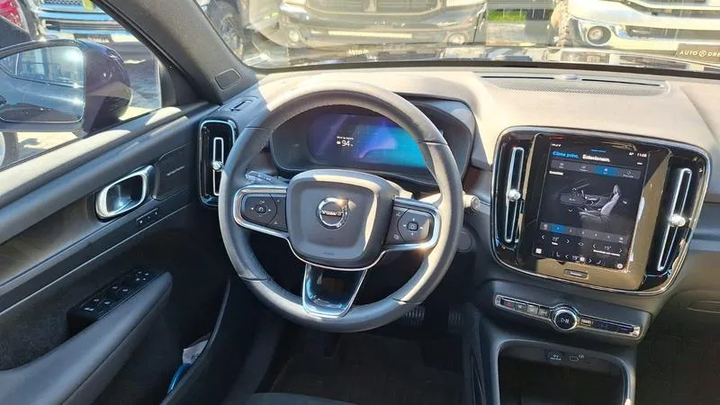 Volvo XC40 Recharge - Imagem 19