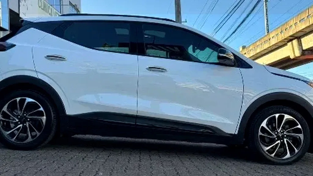 Foto de um chevrolet bolt ev
