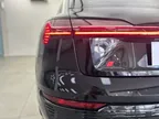 Audi Q8 Sportback E-tron - Miniatura 7