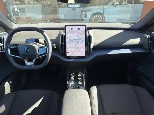 Volvo EX30 - Imagem 16