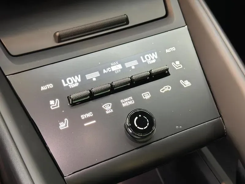 Porsche Macan - Imagem 13