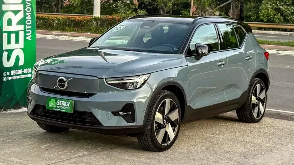 Foto de um volvo xc40 recharge