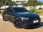 Audi Q8 Sportback E-tron - Miniatura 1