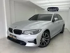 BMW 330e Plug-in Hybrid - Miniatura 1