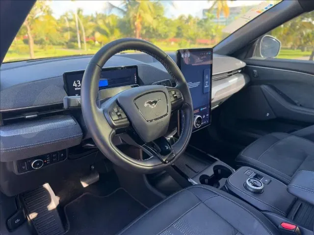 Ford Mustang Mach-e - Imagem 12