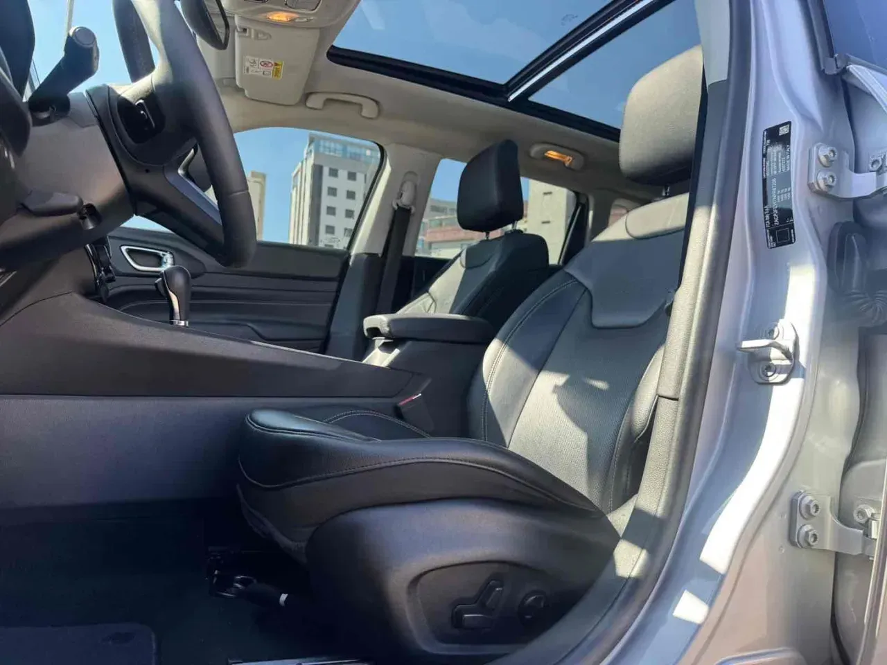 Jeep Compass 4xe Plug-in Hybrid - Imagem 14