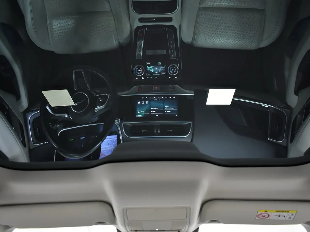 Jaguar I-pace - Imagem 9