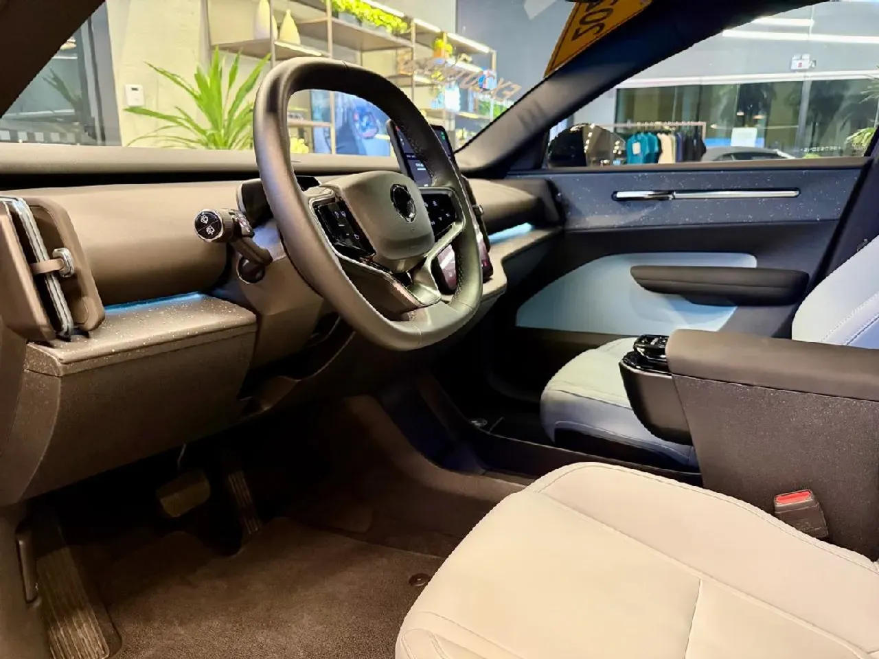 Volvo EX30 - Imagem 7