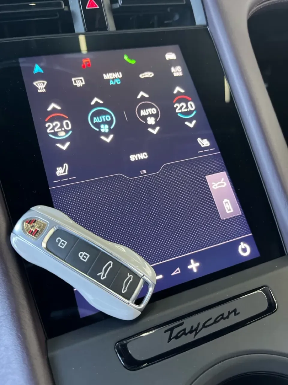 Porsche Taycan - Imagem 13