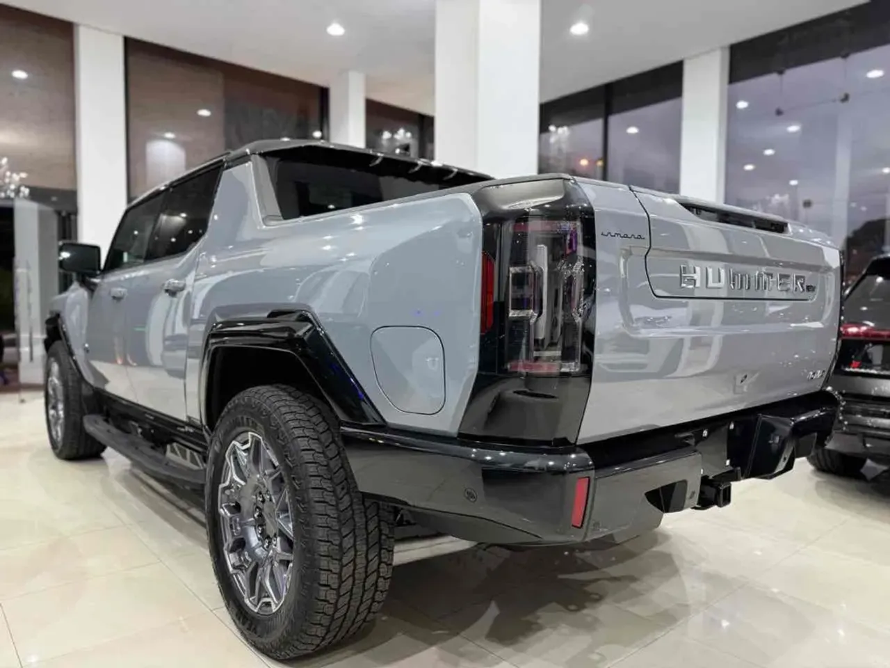 GMC Hummer EV Pickup - Imagem 7