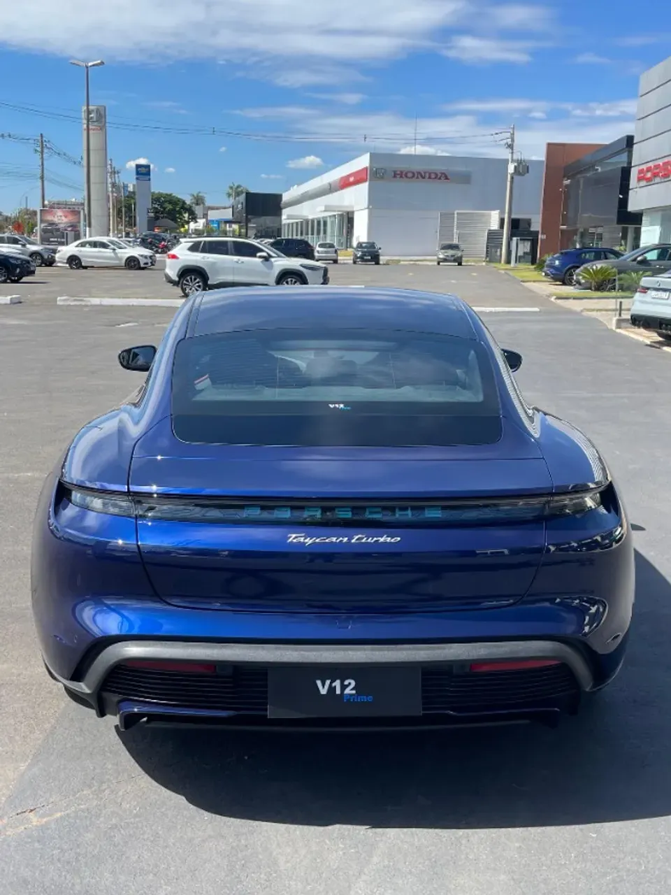 Porsche Taycan - Imagem 4