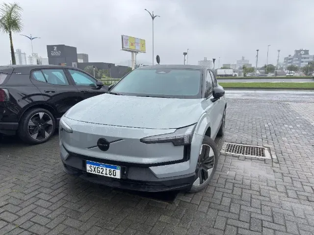 Volvo EX30 - Imagem 2