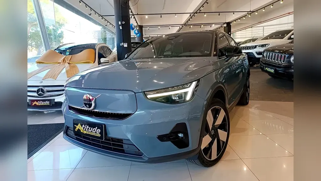 Foto de um volvo c40 recharge