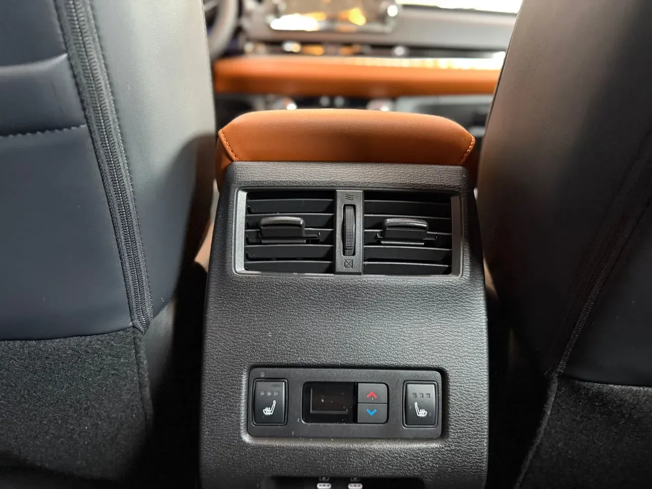 Mitsubishi Outlander Plug-in Hybrid - Imagem 17