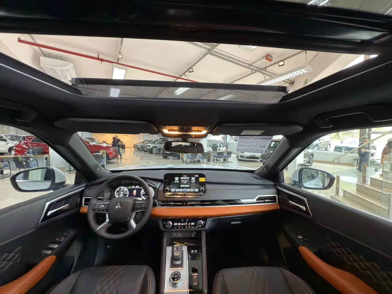 Mitsubishi Outlander Plug-in Hybrid - Imagem 19