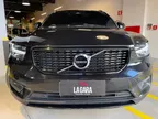 Volvo XC40 Recharge Plug-in Hybrid - Miniatura 3