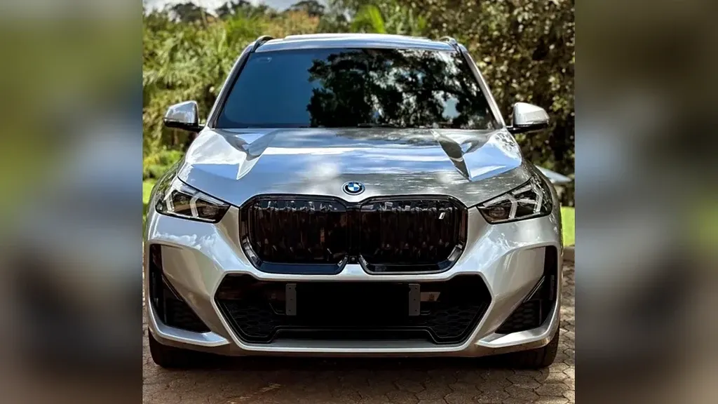 Foto de um bmw ix1