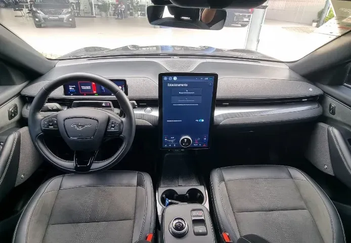 Ford Mustang Mach-e - Imagem 13