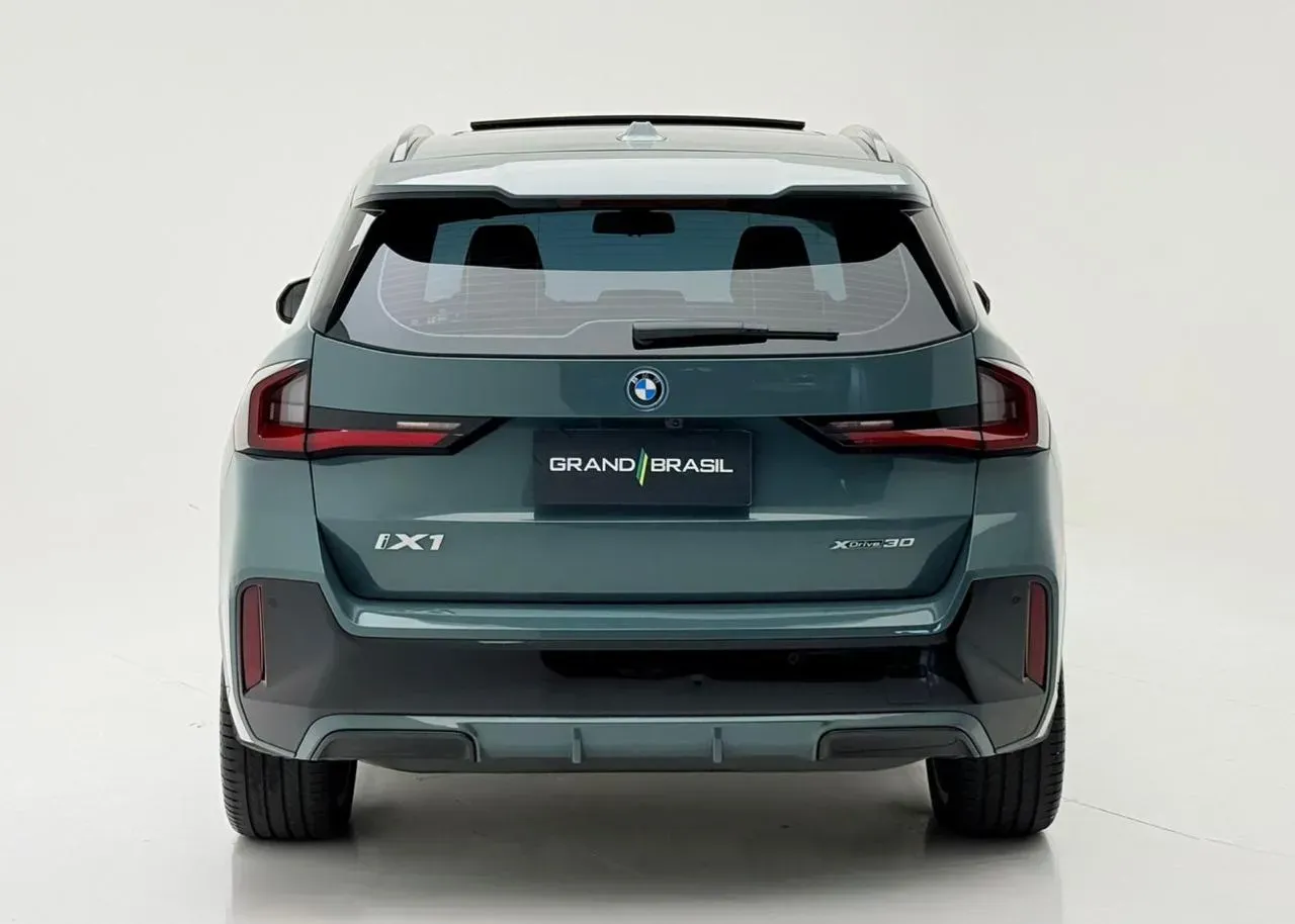 BMW IX1 - Imagem 4