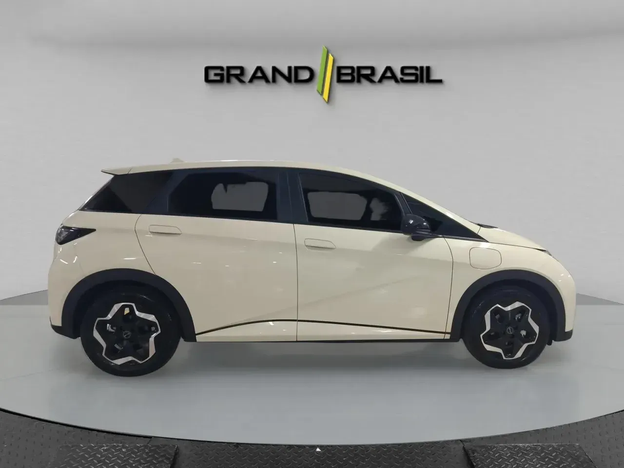 BYD Dolphin - Imagem 2