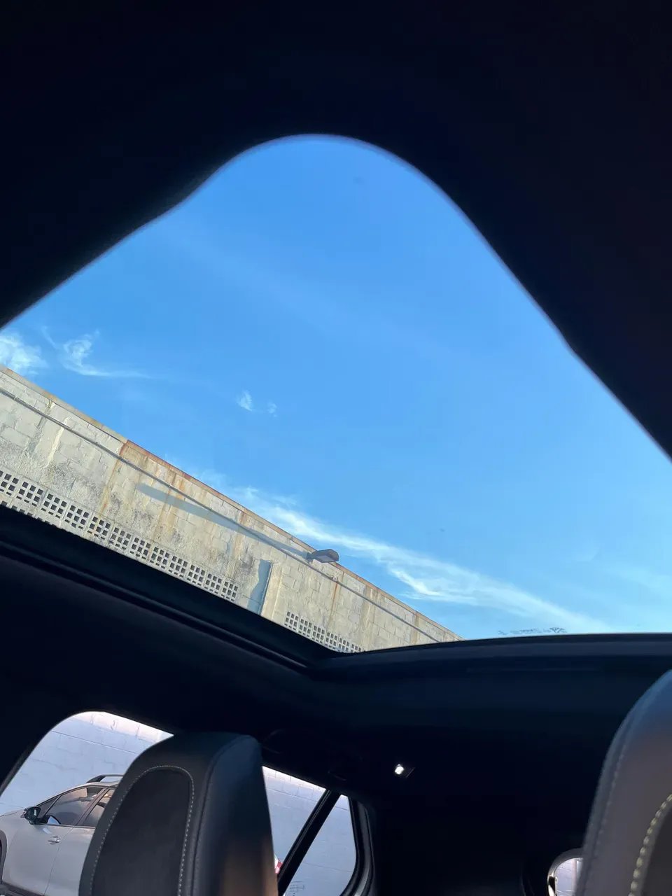 Peugeot E-208 - Imagem 6