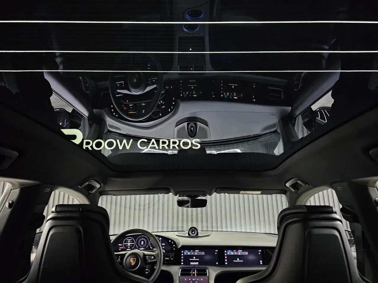 Porsche Taycan - Imagem 18