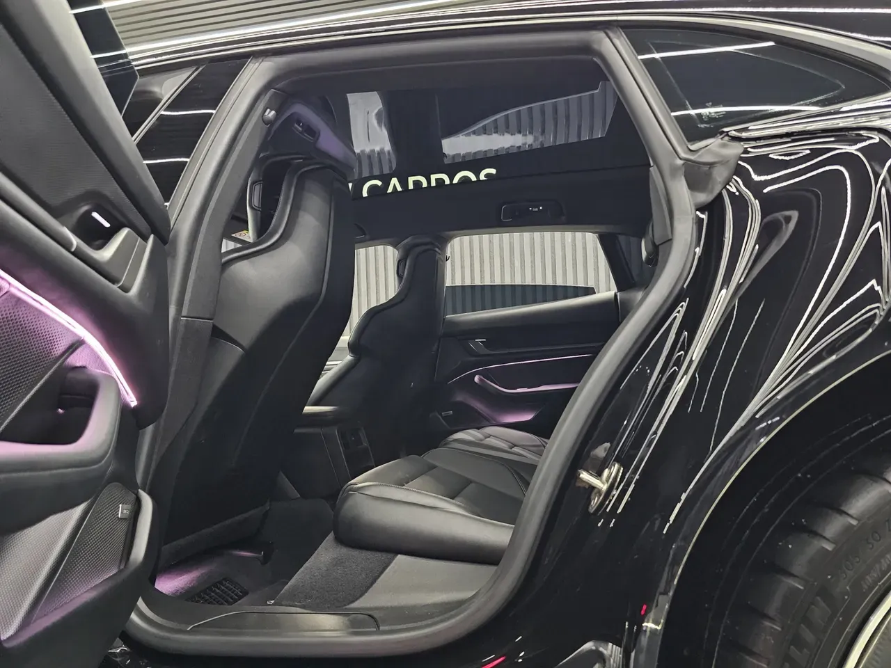 Porsche Taycan - Imagem 20