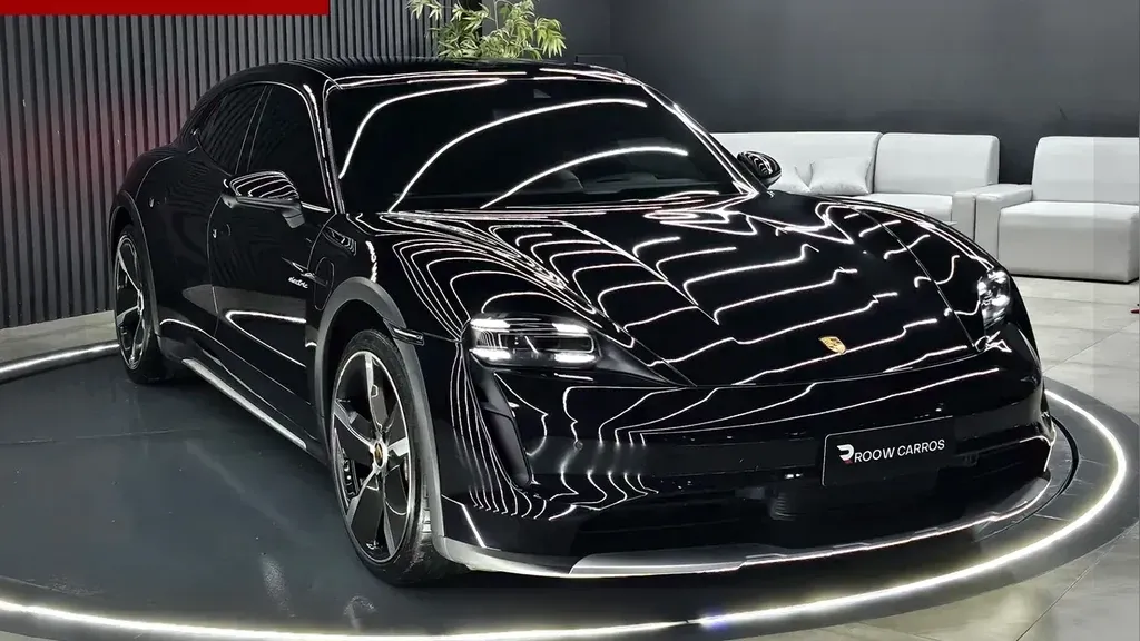 Foto de um porsche taycan