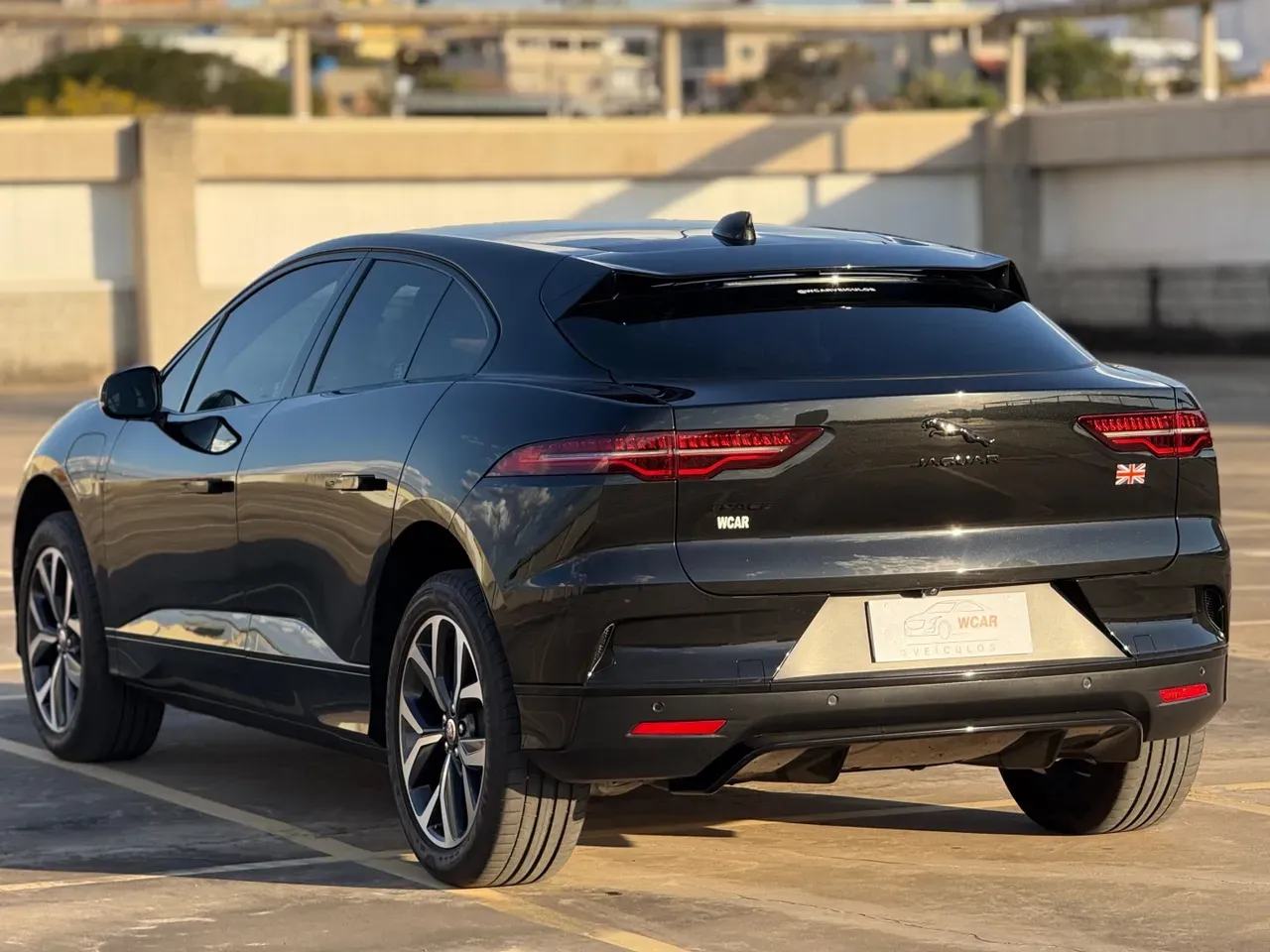 Jaguar I-pace - Imagem 6