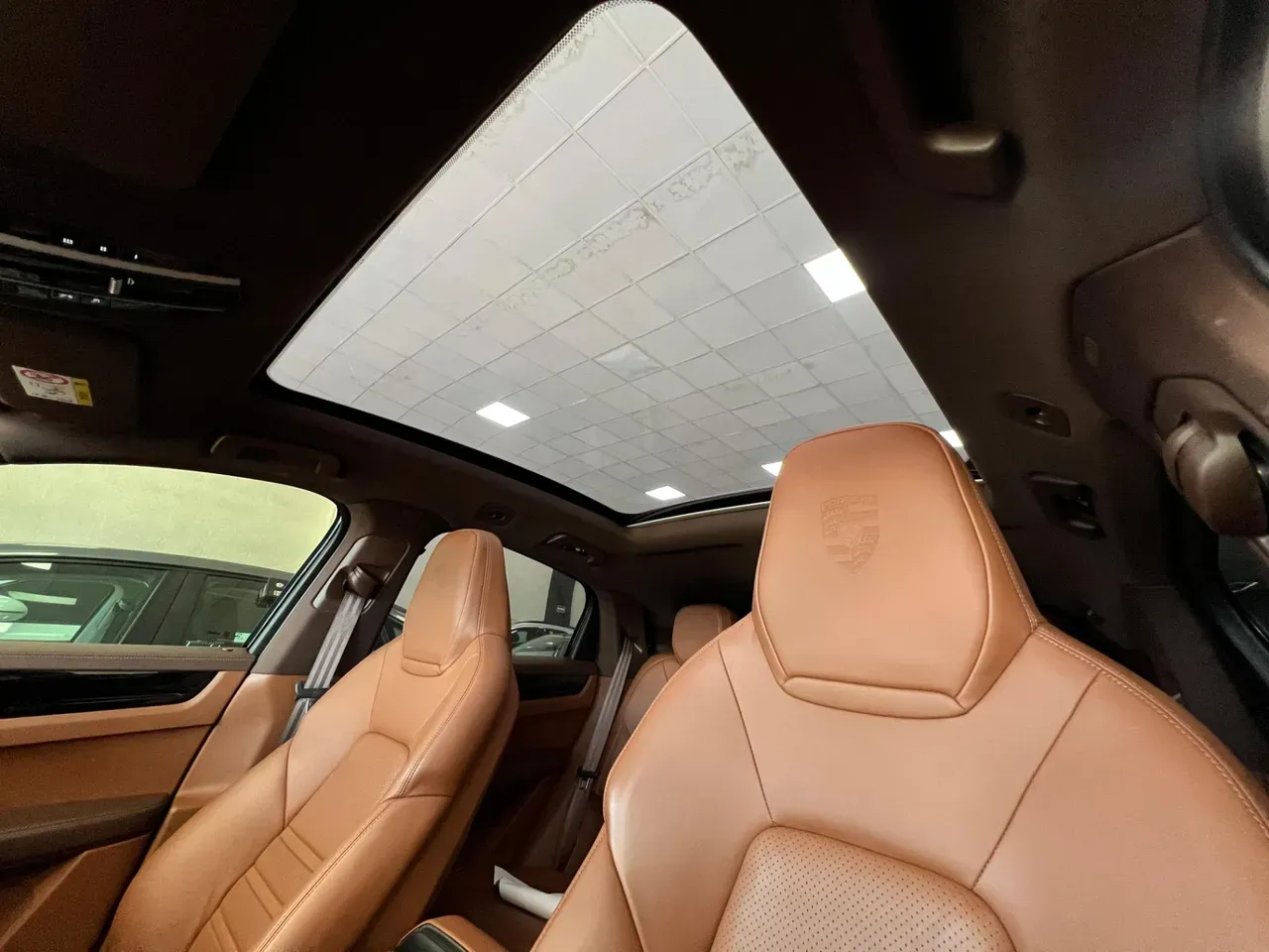 Porsche Cayenne E-hybrid - Imagem 8