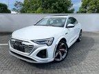 Audi Q8 Sportback E-tron - Miniatura 1