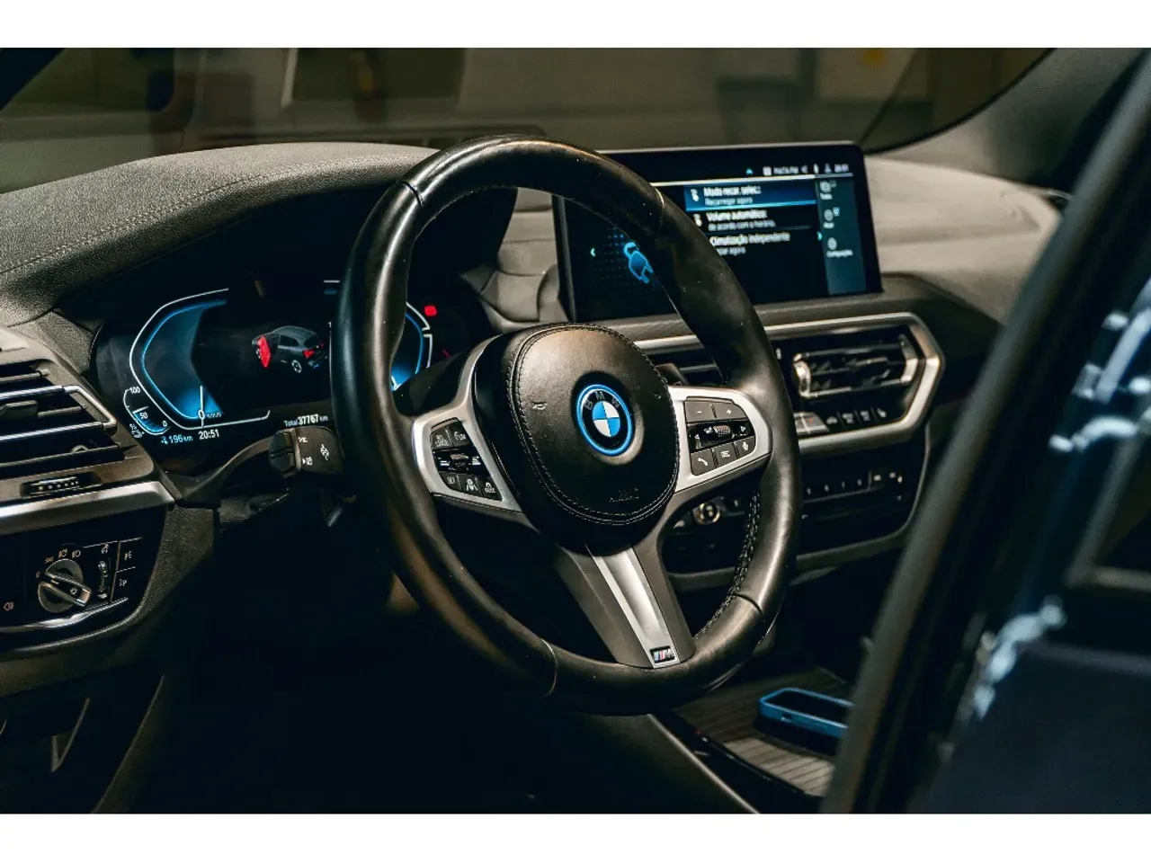 BMW IX3 - Imagem 9