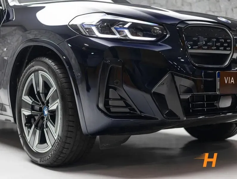 BMW IX3 - Imagem 20