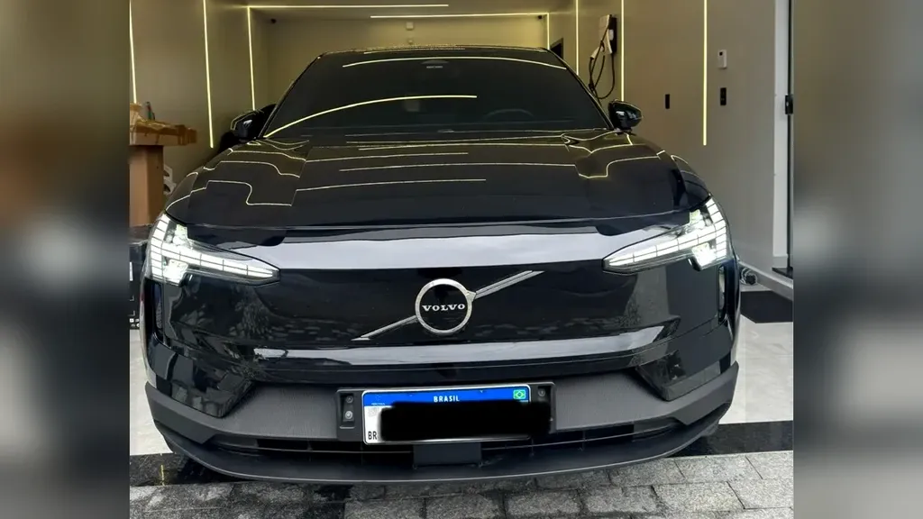 Foto de um volvo ex30