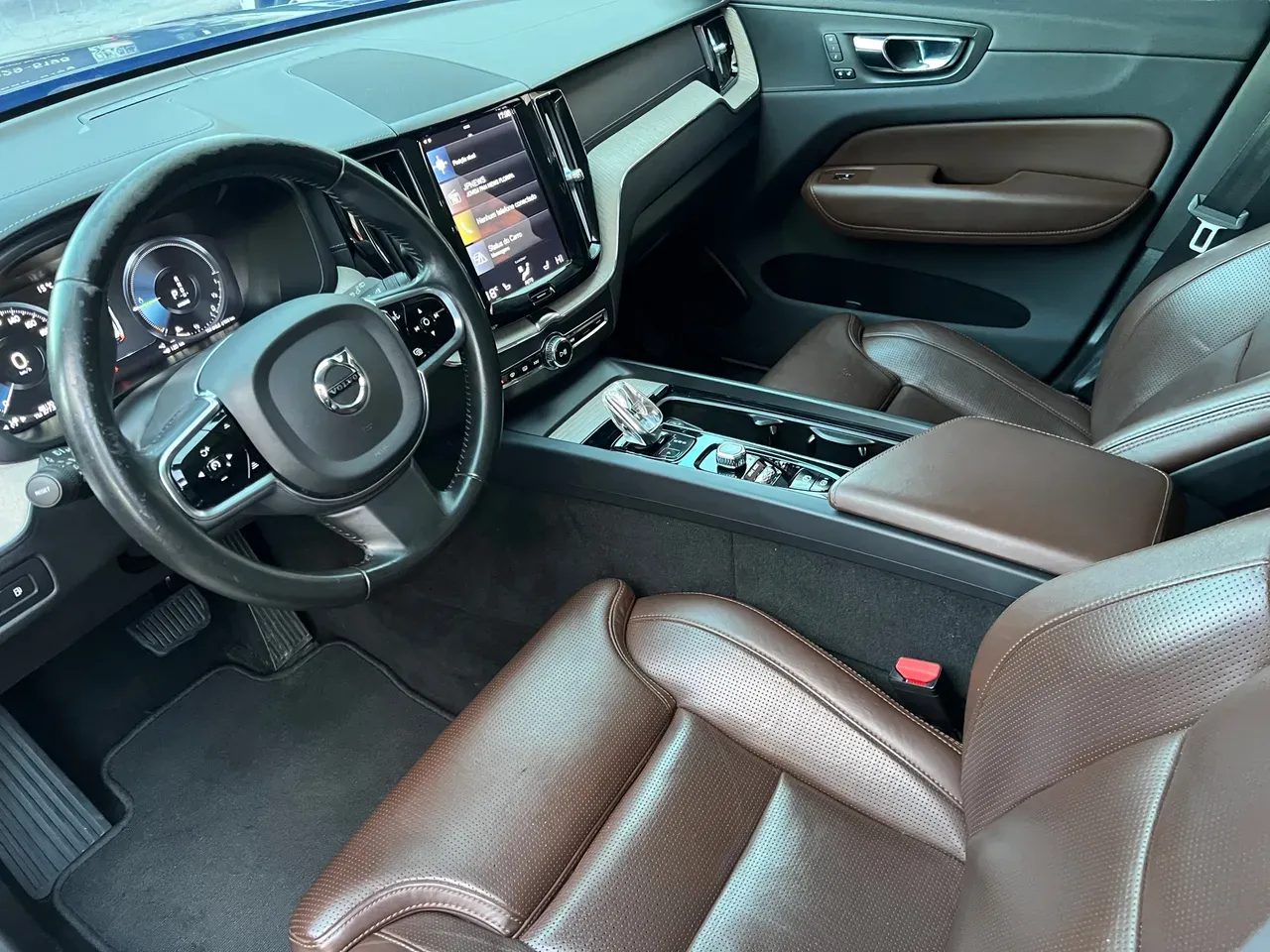 Volvo Xc60 - Imagem 8