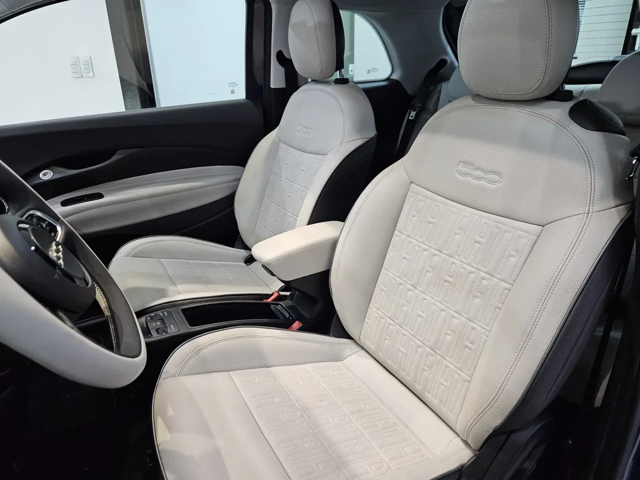 Fiat 500e - Imagem 13