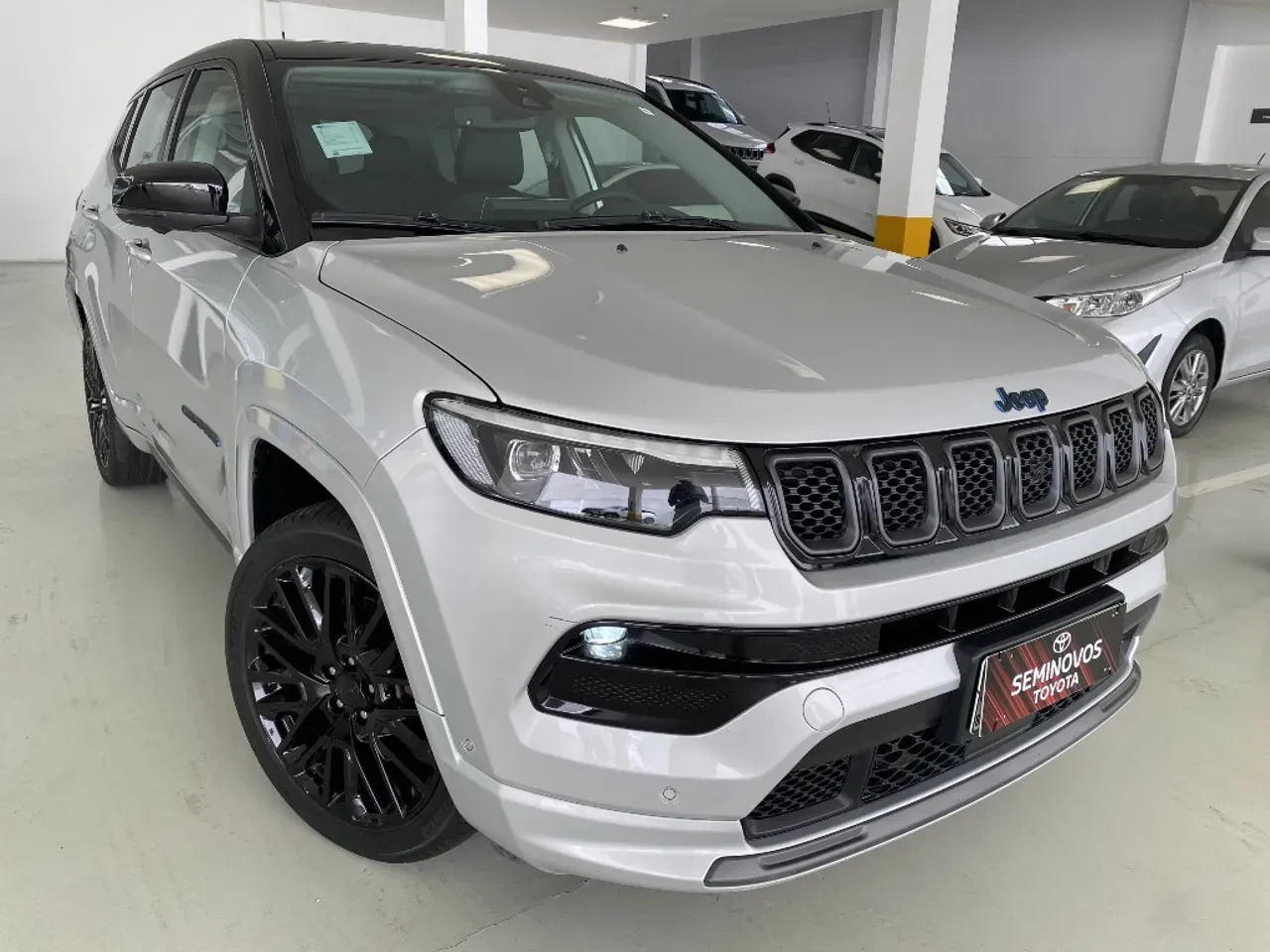 Jeep Compass 4xe Plugin Hybrid - Imagem 2