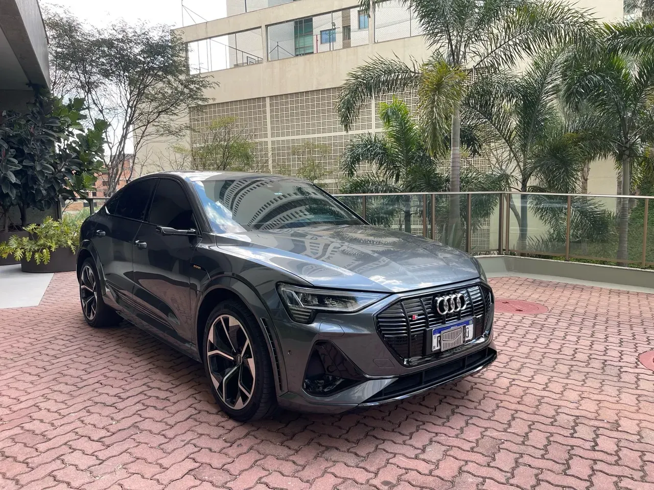 Audi E-tron S Sportback - Imagem 6