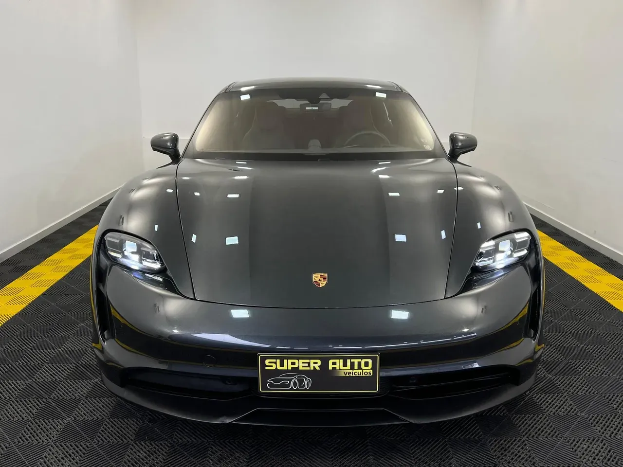 Porsche Taycan - Imagem 6