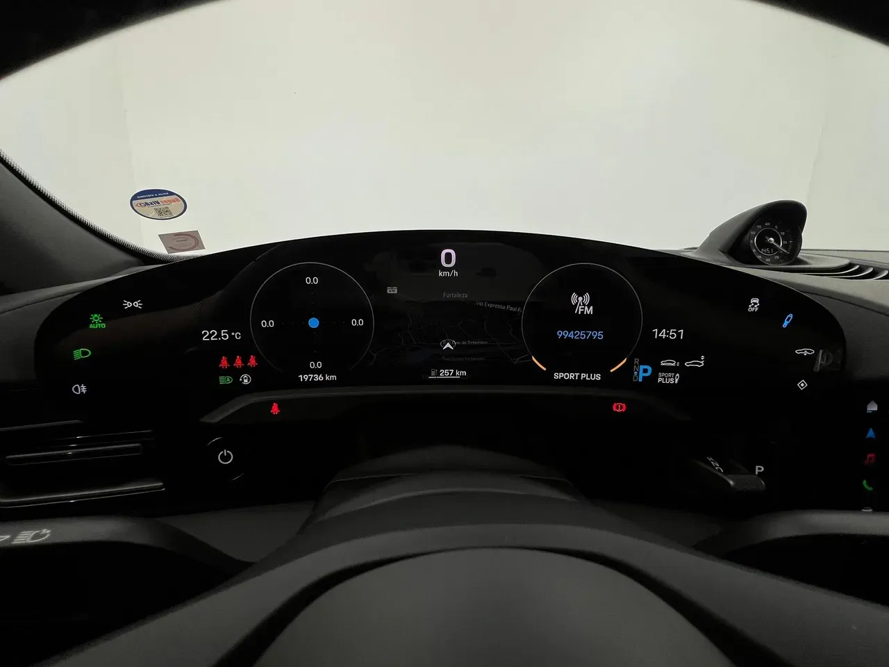 Porsche Taycan - Imagem 15