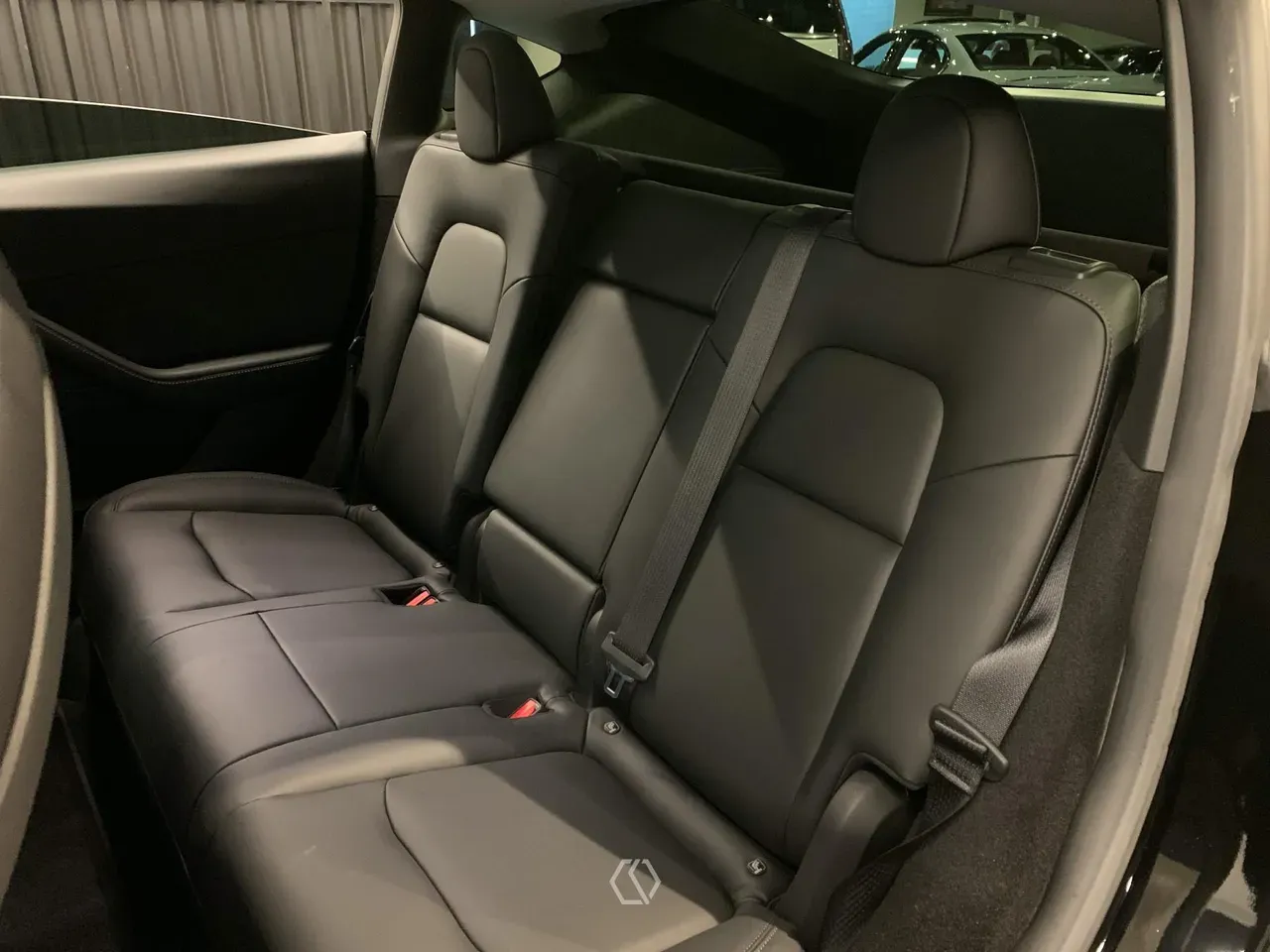 Tesla Model Y - Imagem 12