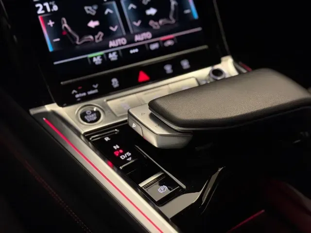 Audi Q8 E-tron - Imagem 12