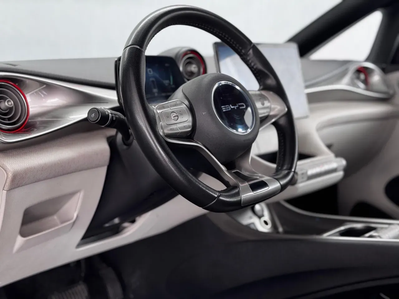 BYD Dolphin - Imagem 4