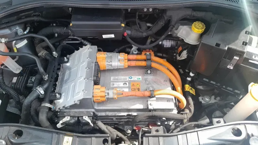 Fiat 500e - Imagem 11