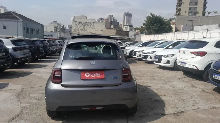 Fiat 500e - Imagem 5