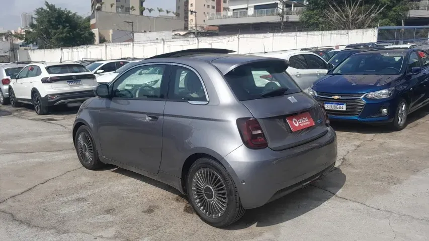 Fiat 500e - Imagem 7