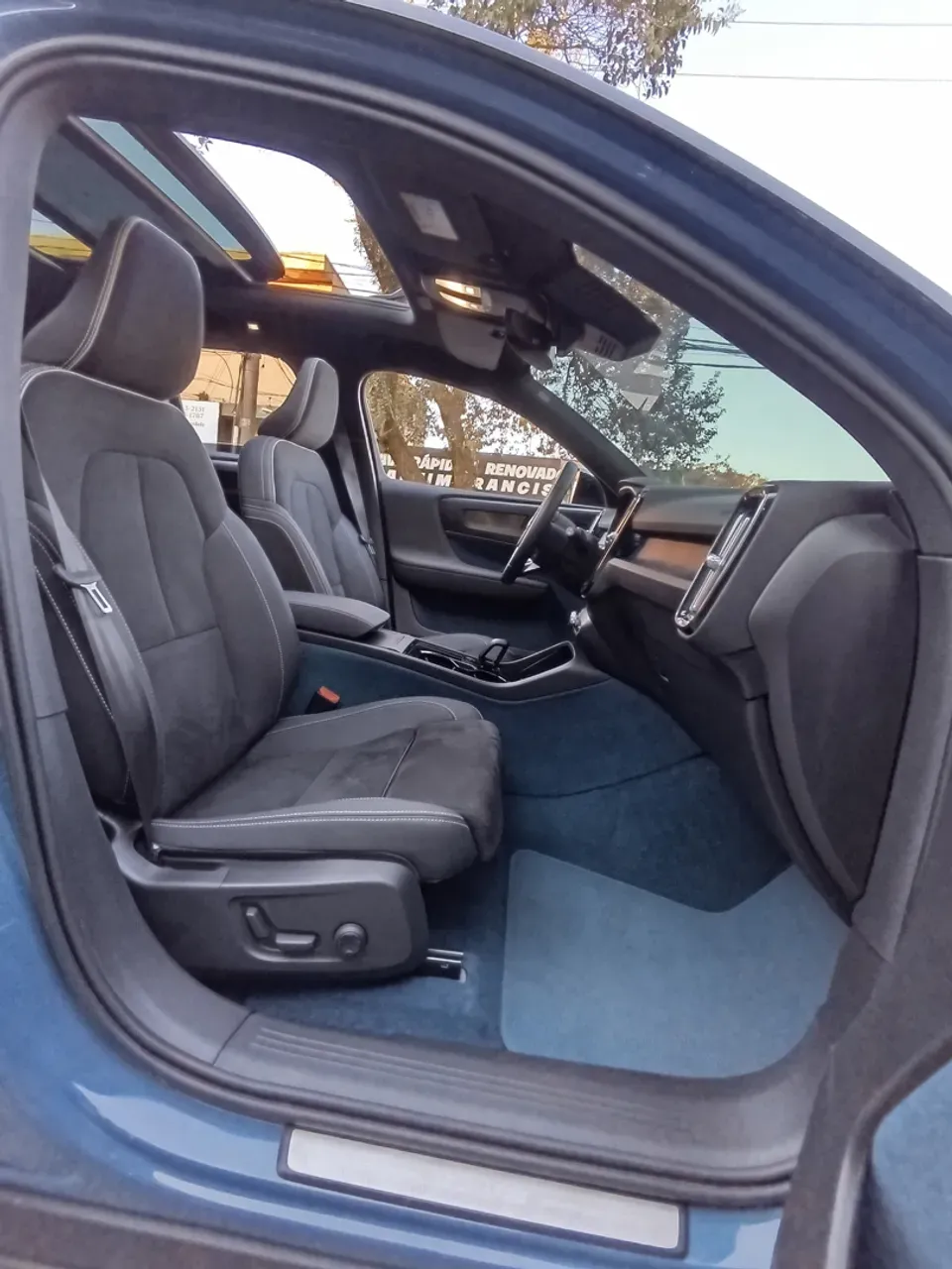 Volvo XC40 Recharge - Imagem 16