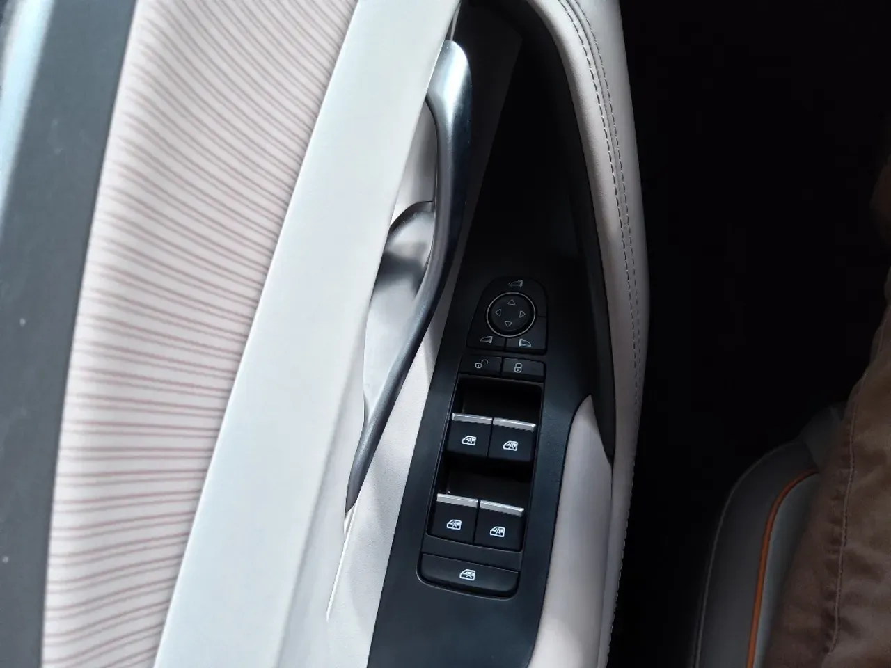 BYD Song Plus Dm-i Plug-in Hybrid - Imagem 13