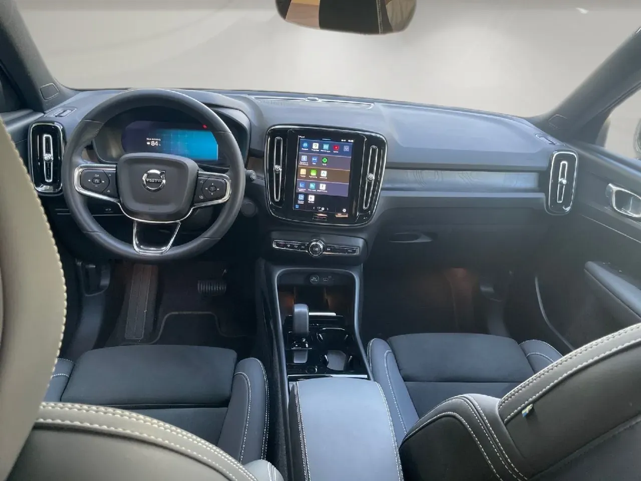 Volvo XC40 Recharge - Imagem 10